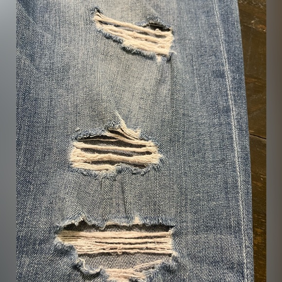 Joe’s Jeans Medium Wash Denim Kency Boyfriend Slim Crop Distressed Jeans Sz 26 - Picture 13 of 16